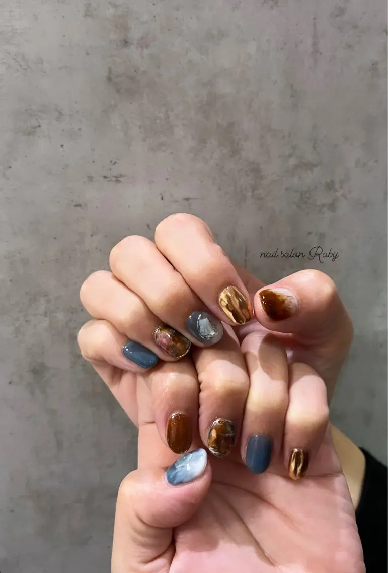 ミディアム nail Nのネイルデザイン