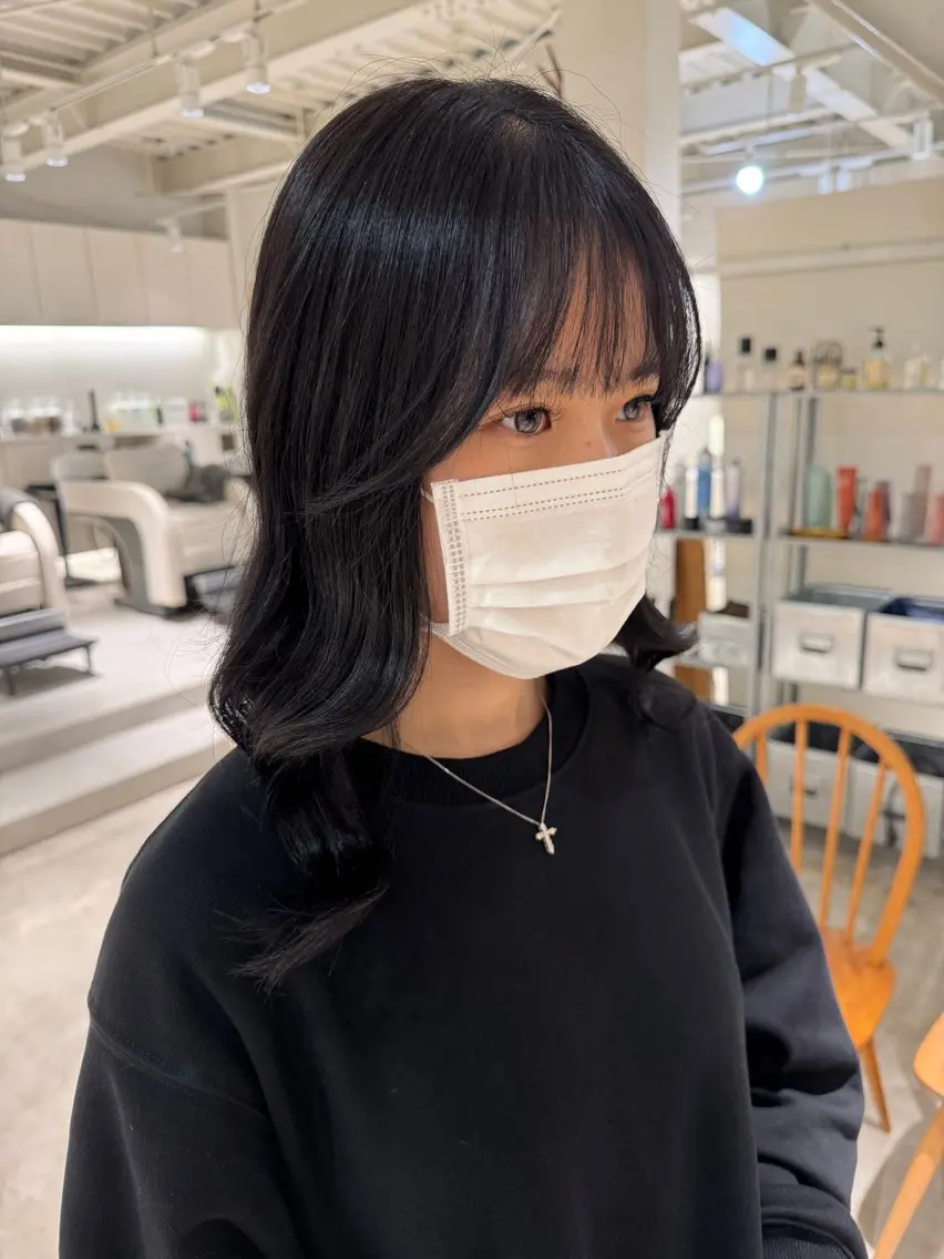 カラー グレージュ 本田 実可子のヘアスタイル