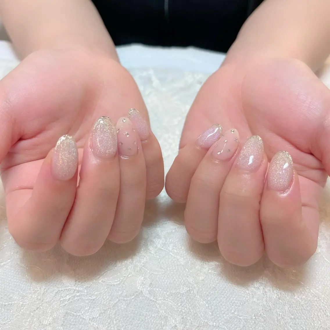 ネイル フレンチネイル キラキラネイル ハンドケア aoi nailのネイルデザイン