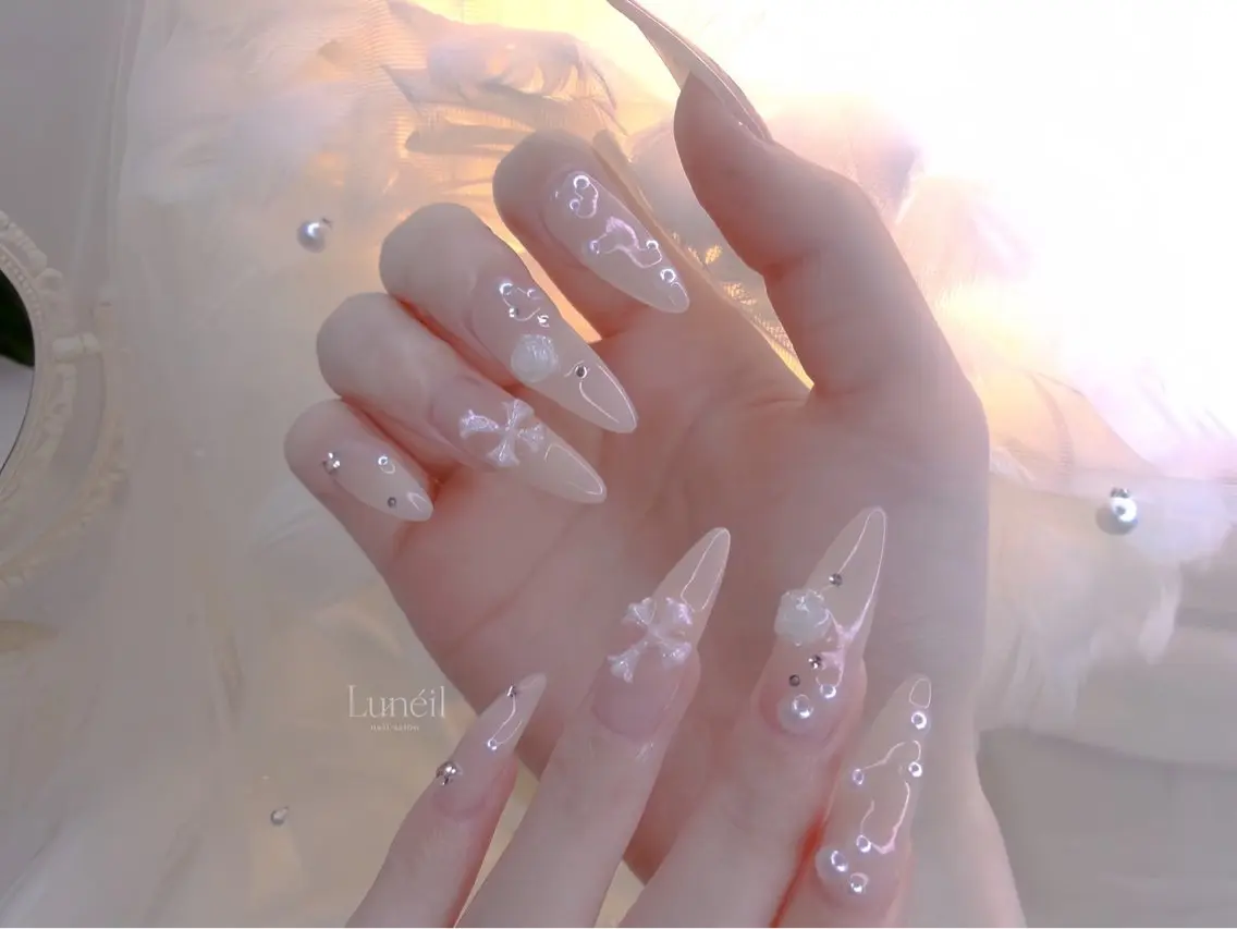 ネイル ハンドネイル Luneil Sakuraのネイルデザイン
