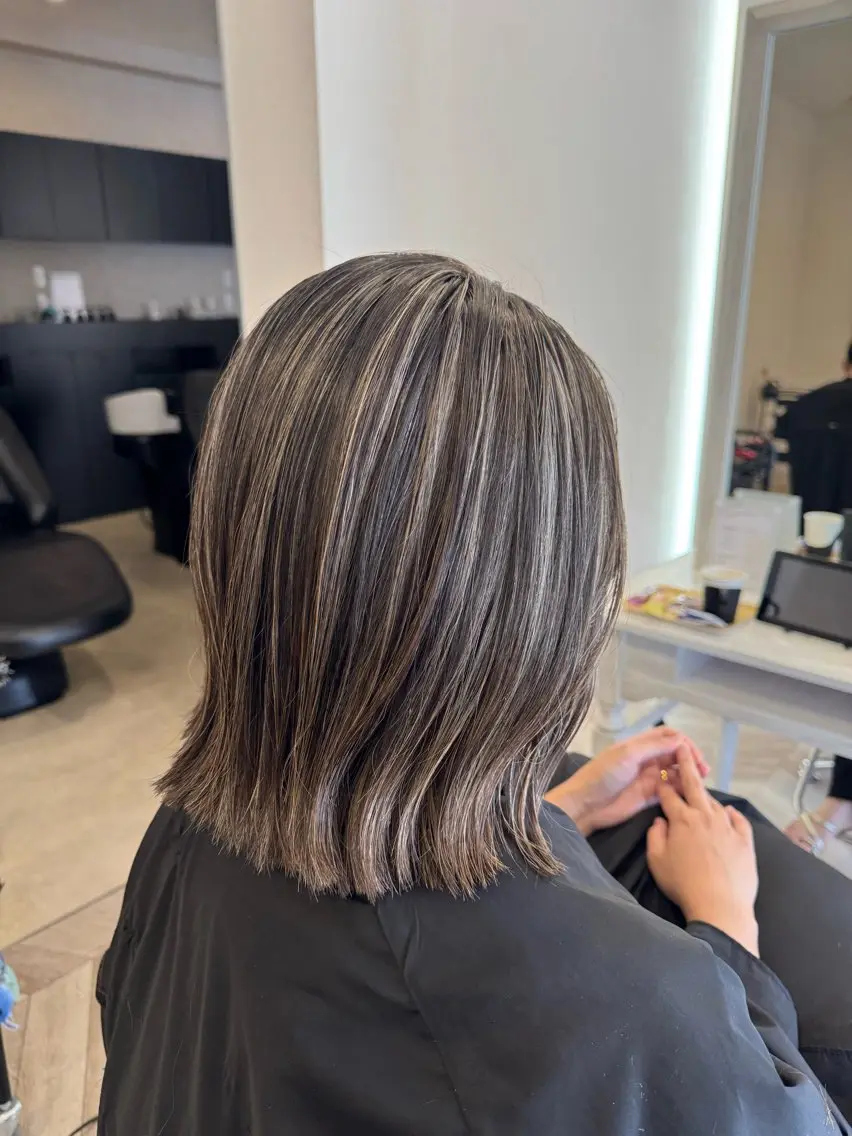 ミディアム カラー ヘアアレンジ カット ヘアカラー 佐々木 まゆかのヘアスタイル