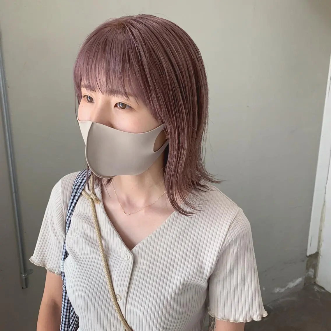 ミディアム カラー ベージュカラー ハイトーンカラー ハイトーンベージュ ハッシュカット カシマハヤトのヘアスタイル