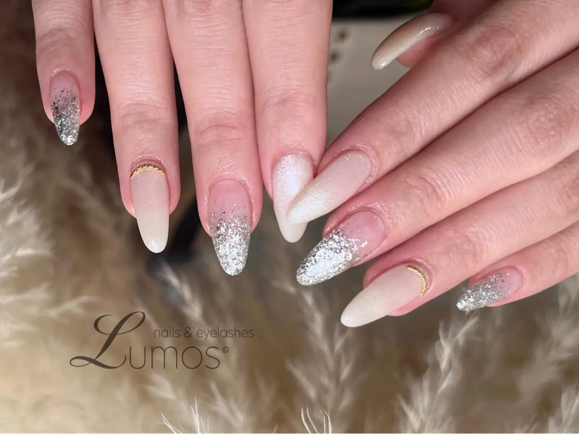 ネイル シンプルネイル ハンドネイル Lumos Annのネイルデザイン