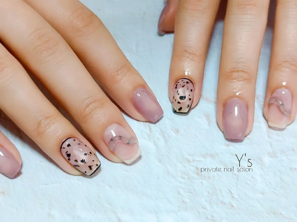 ネイル ハンドネイル YUMI NAGAI  のネイルデザイン