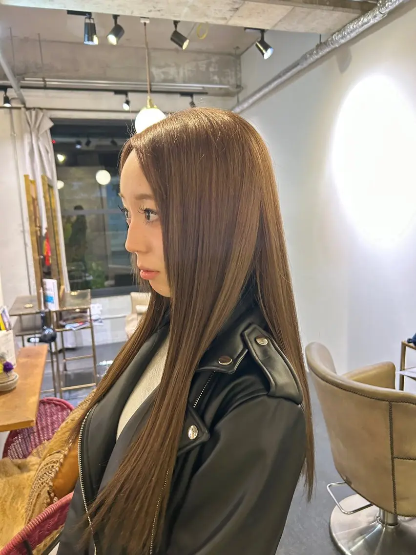 ロング カラー カット ヘアカラー はな SPURのヘアスタイル