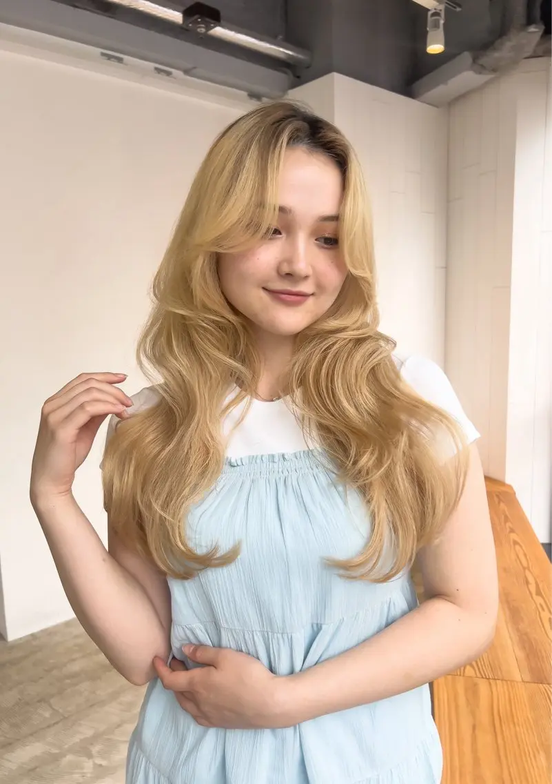 ロング 🎀ハイトーン特化/ 池袋/miyu🎀のヘアスタイル