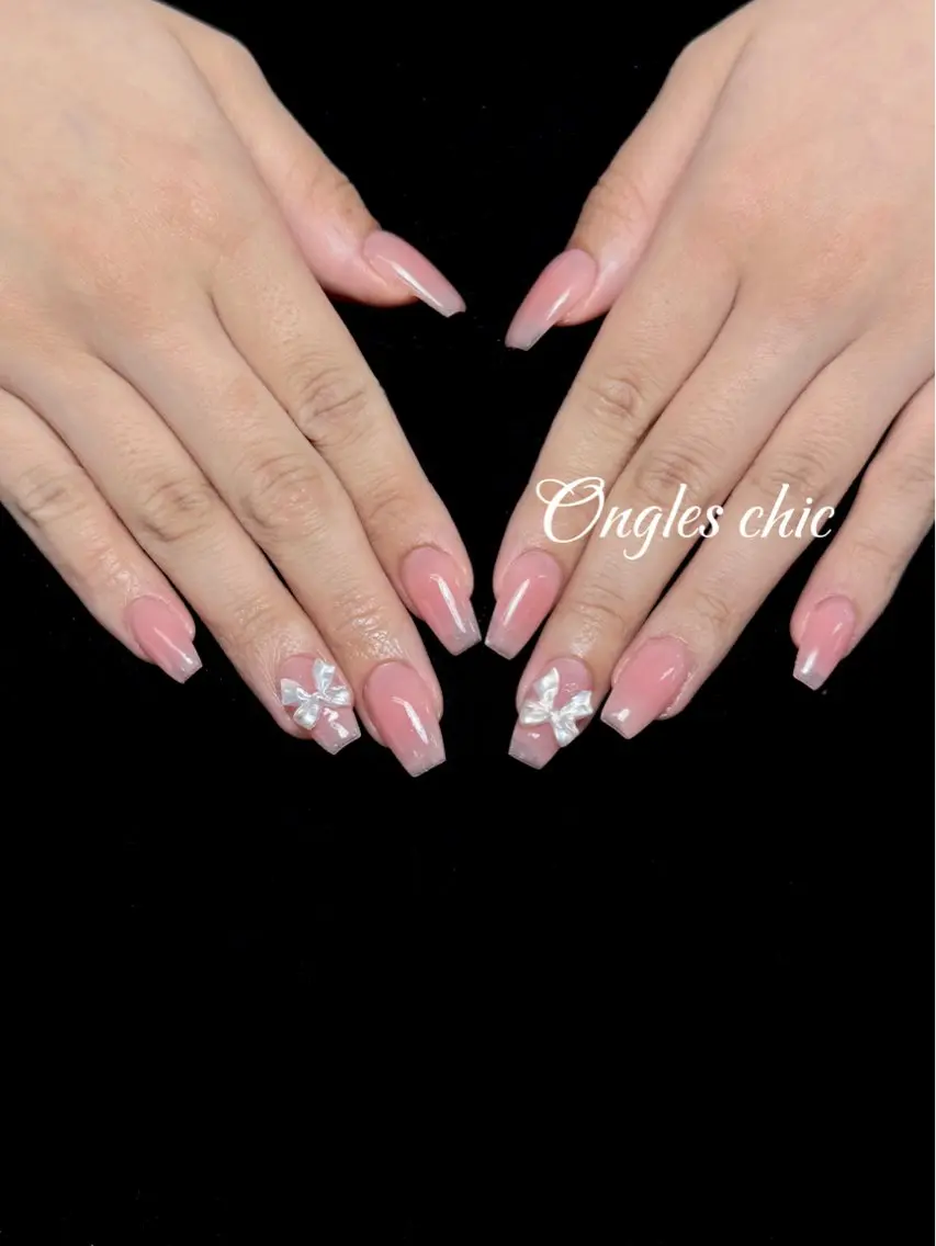 ネイル ハンドネイル ongles chicのネイルデザイン