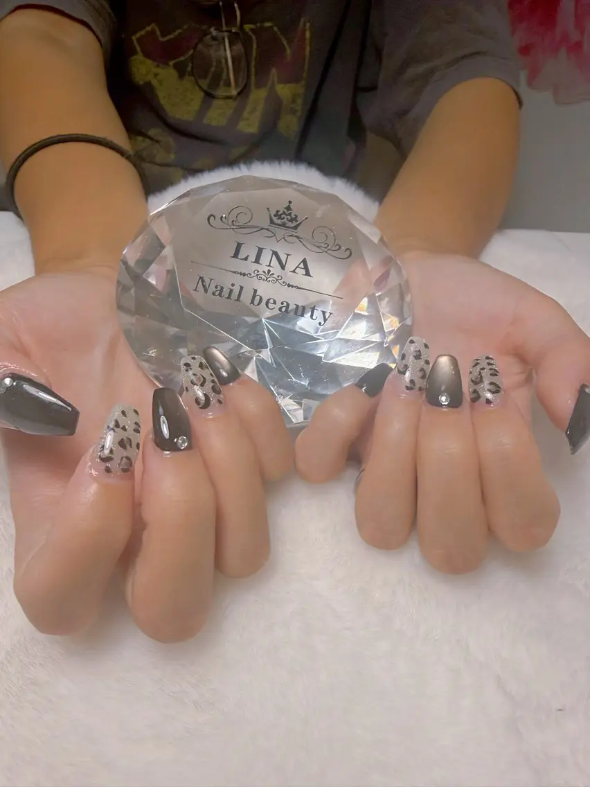 ネイル アニマル柄 韓国ネイル ワンホンネイル Lina  nail beautyのネイルデザイン