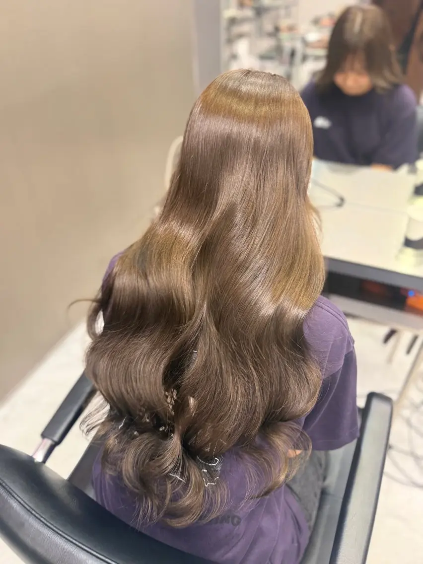 ロング ヘアカラー トリートメント RAF Linoのヘアスタイル