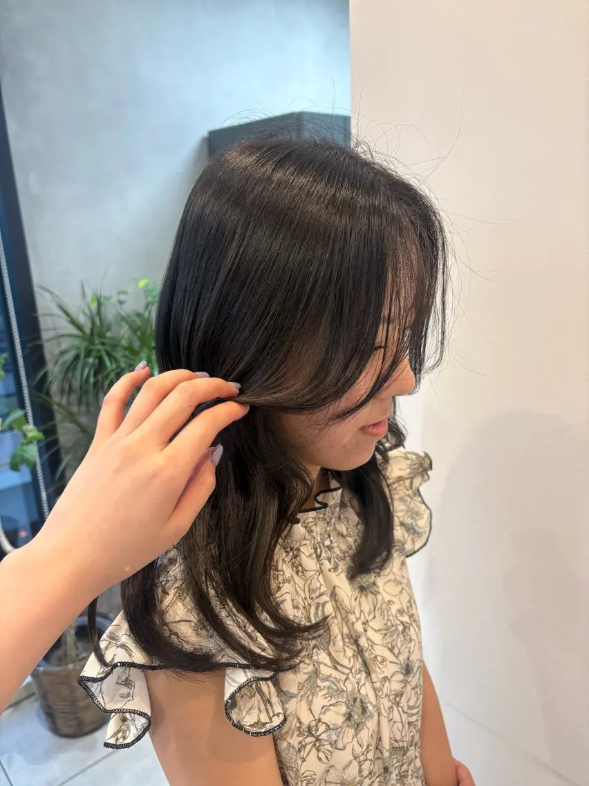 カラー core梅田 桜子のヘアスタイル