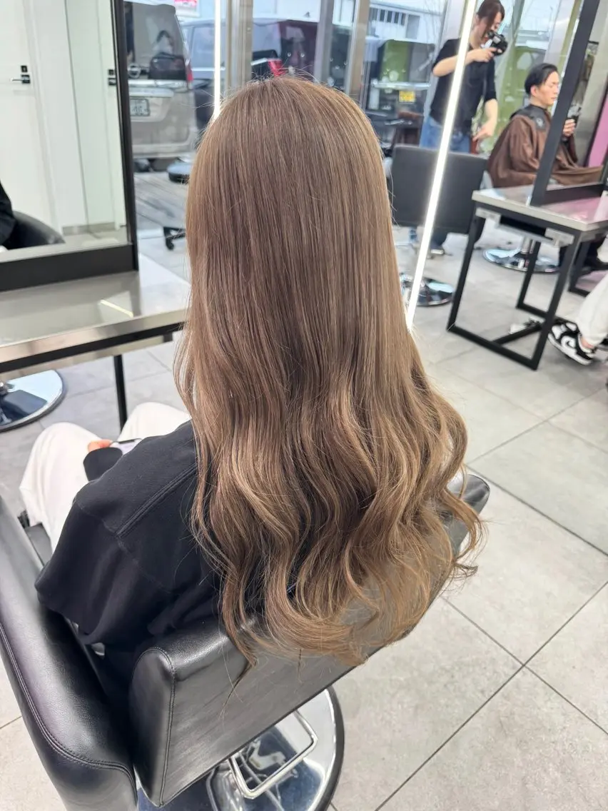 ロング カット ヘアカラー トリートメント 【ダブルカラー推し】 伊桜莉のヘアスタイル
