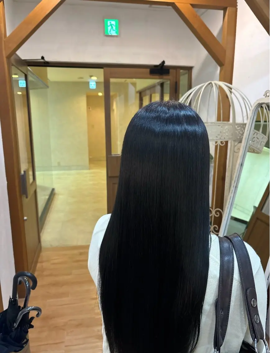 ロング 縮毛矯正 松ヶ野 師憧のヘアスタイル