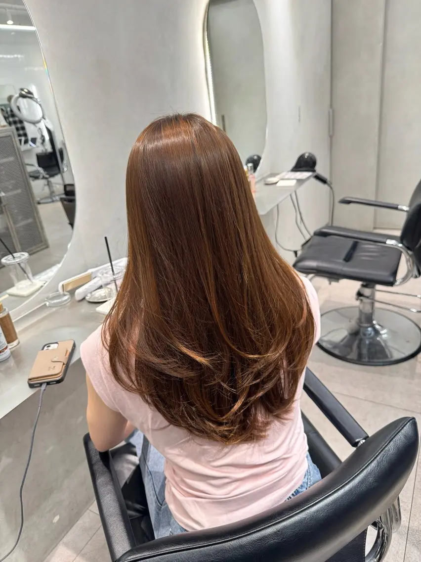 セミロング ヘアカラー 縮毛矯正 トリートメント 🫧ミルクティー ブリーチRIKU🫧のヘアスタイル