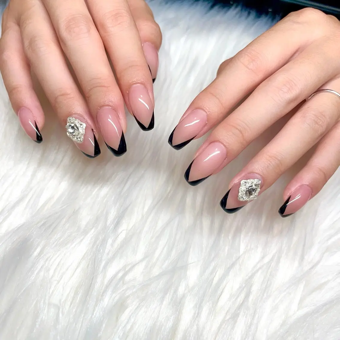 ネイル フレンチネイル Rnail. misatoのネイルデザイン