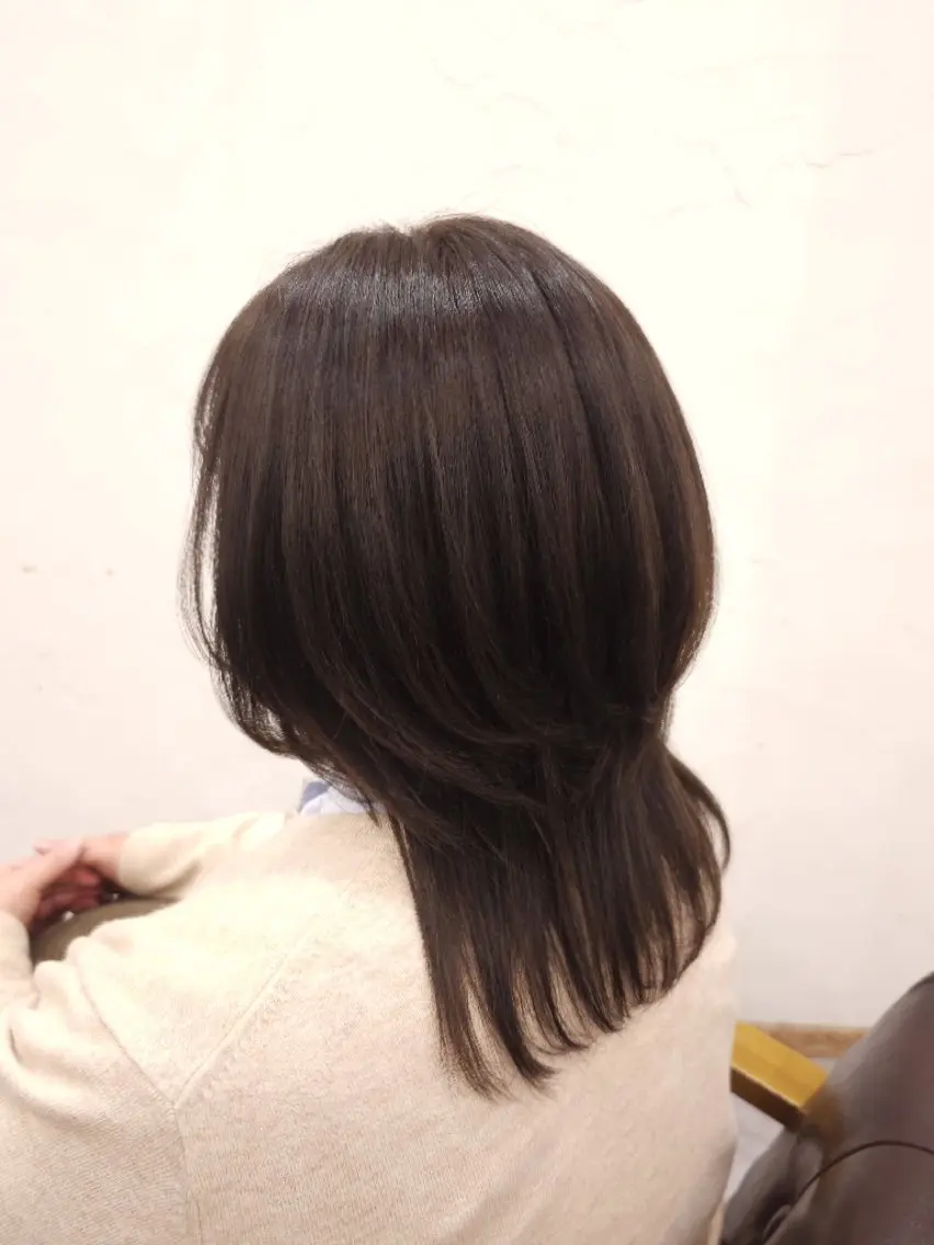 セミロング カラー フジタミキ ✨メテオ TR、ヘッドスパのヘアスタイル