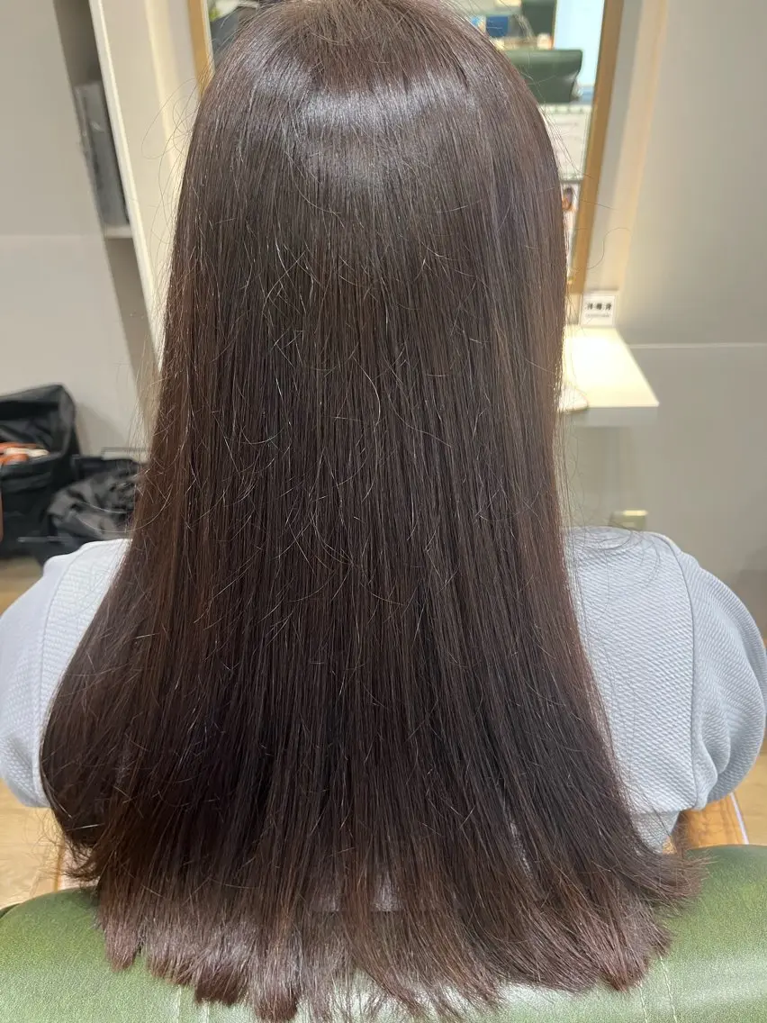 ロング 小鴨 美佳のヘアスタイル