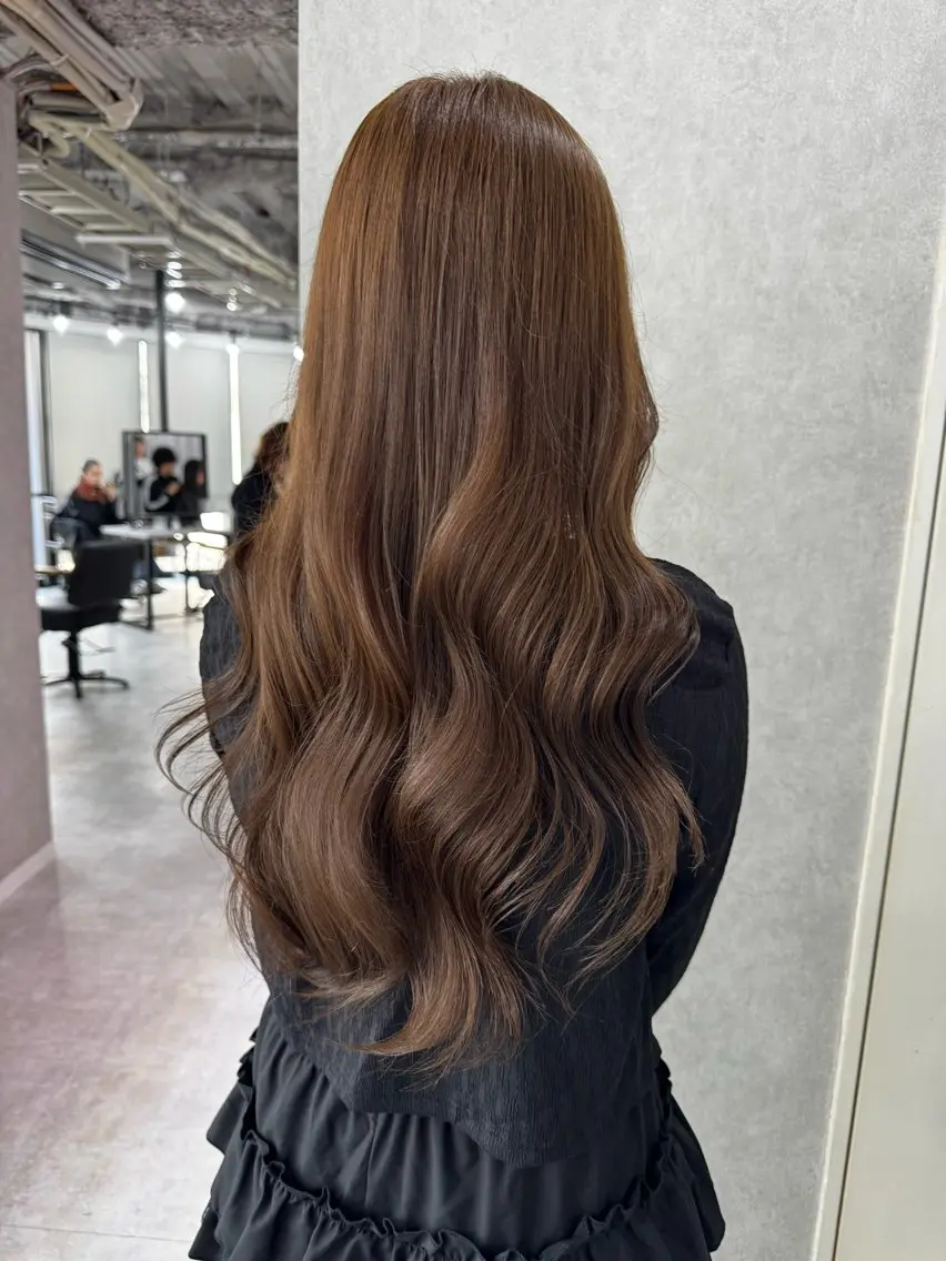 ロング カラー アッシュ アッシュブラウン ベージュカラー 黒髪 ブリーチ カット ヘアカラー トリートメント 赤み無し柔らかカラー 【梅田】madokaのヘアスタイル