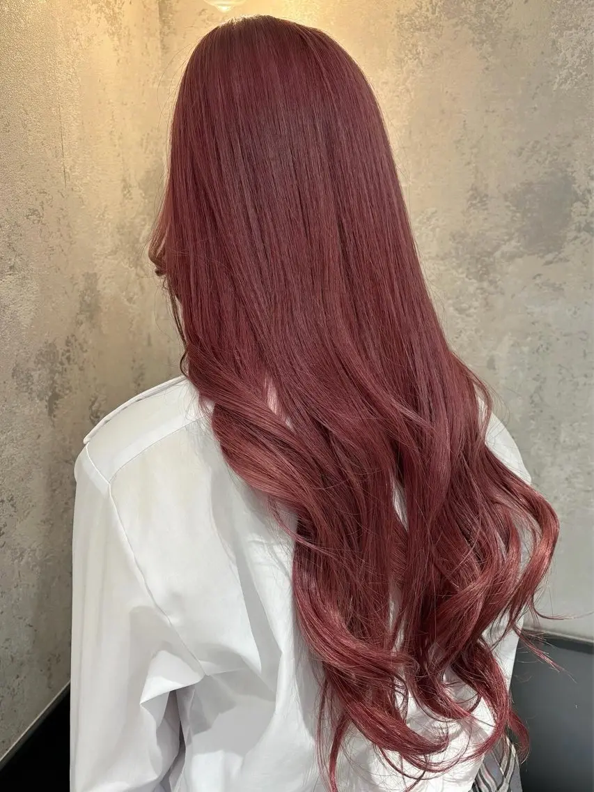 ロング ゆうか ハイトーン/カラーのヘアスタイル