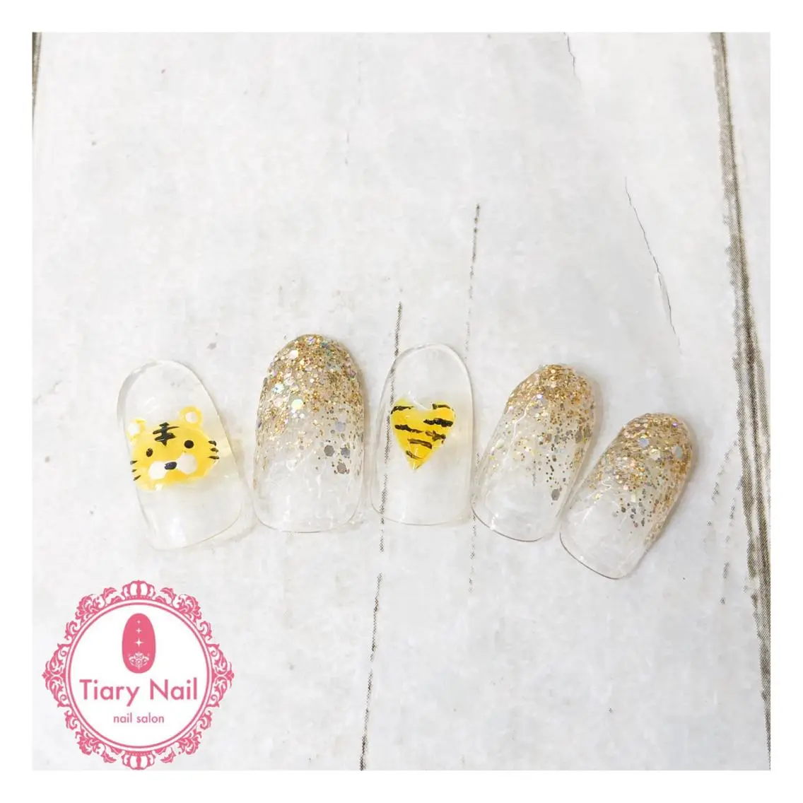 ネイル tiarynail K K🐼のネイルデザイン
