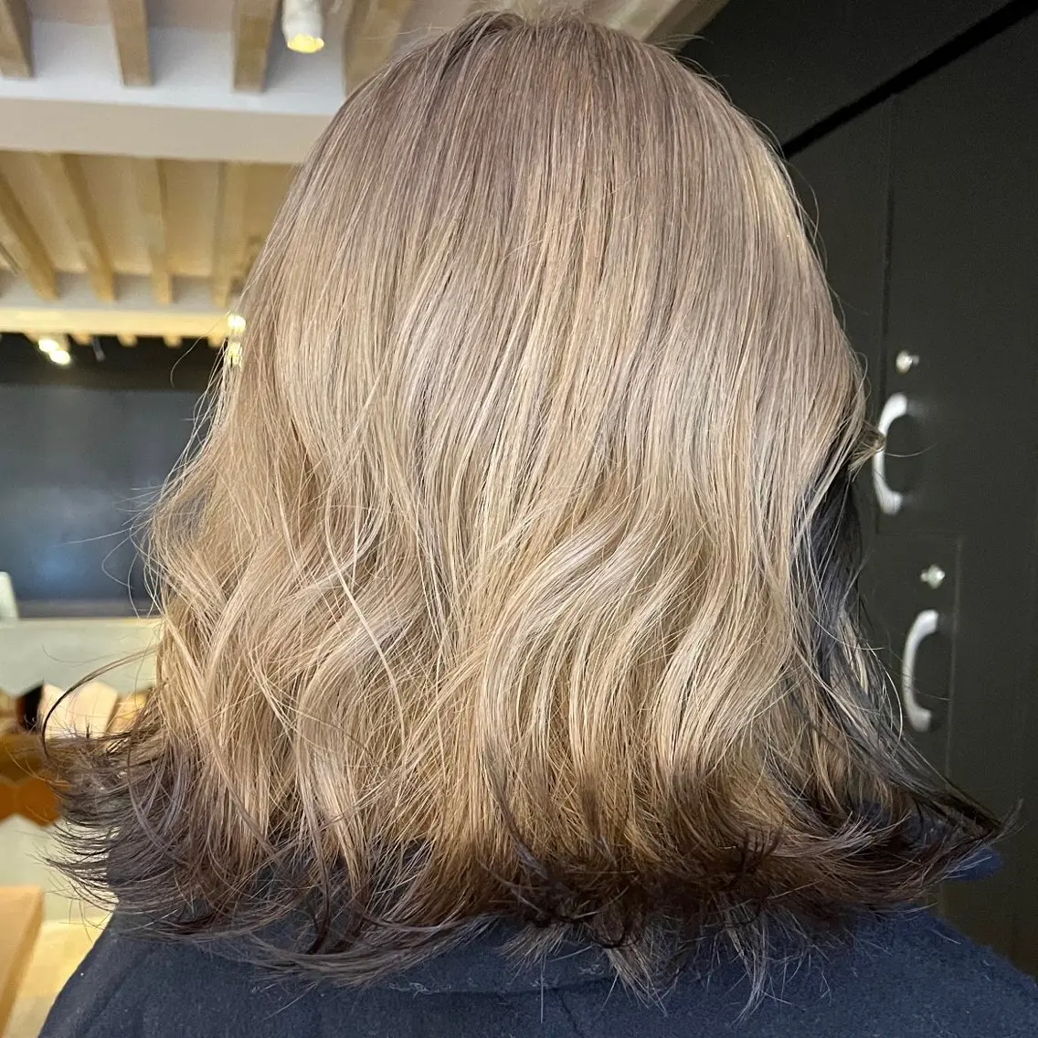 ショート カラー ボブハイトーン🦖 デザインMAMIのヘアスタイル