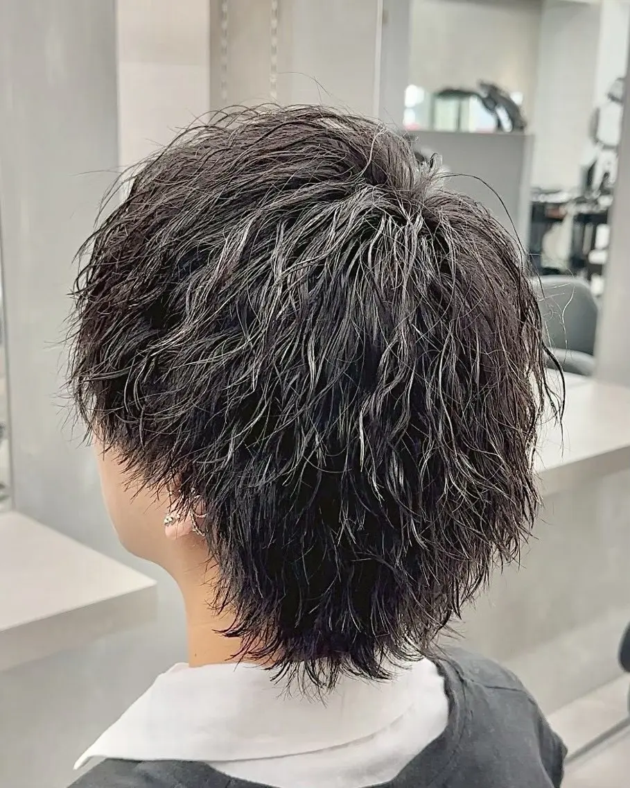 パーマ メンズ メンズパーマ メンズウルフカット ウルフカット OVARLメンズ 特化⚜️/りゅーがのヘアスタイル