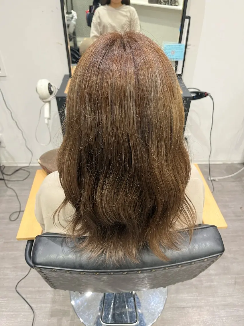 ミディアム カラー ヘアアレンジ アッシュ 透明感カラー ヘアカラー トリートメント cocotte 💟草間紫音💟のヘアスタイル