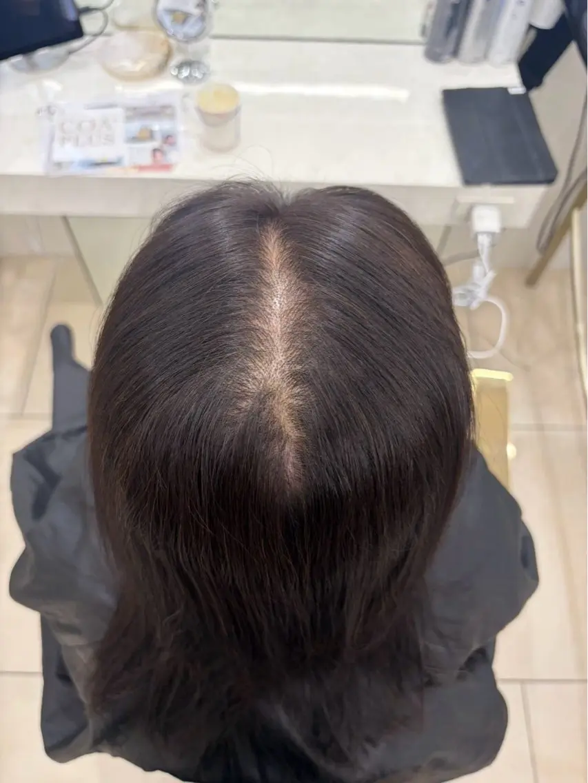 セミロング クニヨシ ハルヤのヘアスタイル