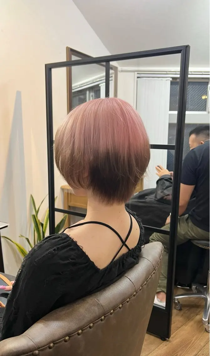 ショート カラー カット ヘアカラー トリートメント ヘアセット 🫧艶ダブルカラー ブリーチ🫧トモヤのヘアスタイル
