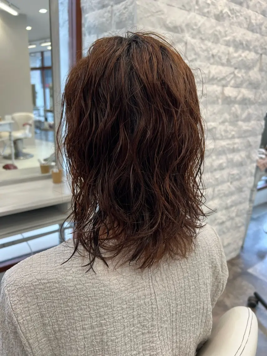 ミディアム パーマ カット パーマ レイヤーカット✖️ パーマ石川周併のヘアスタイル