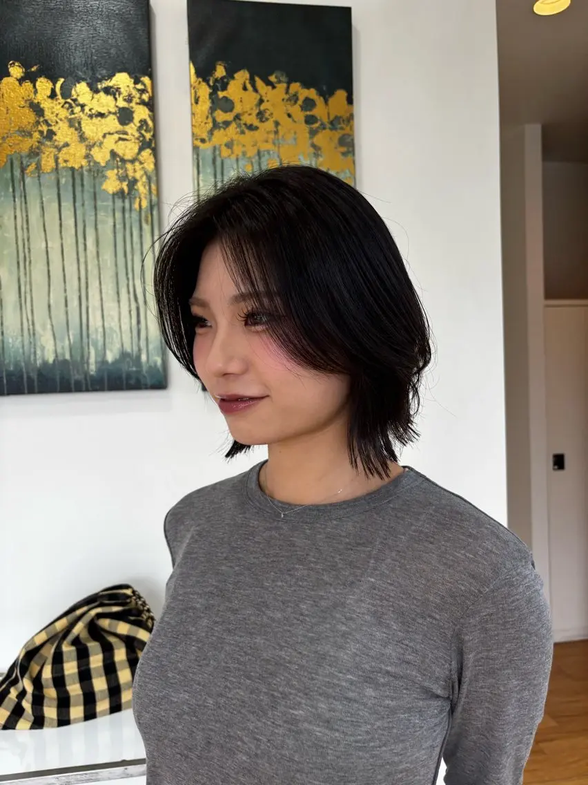 ショート カット 松岡 ひなののヘアスタイル