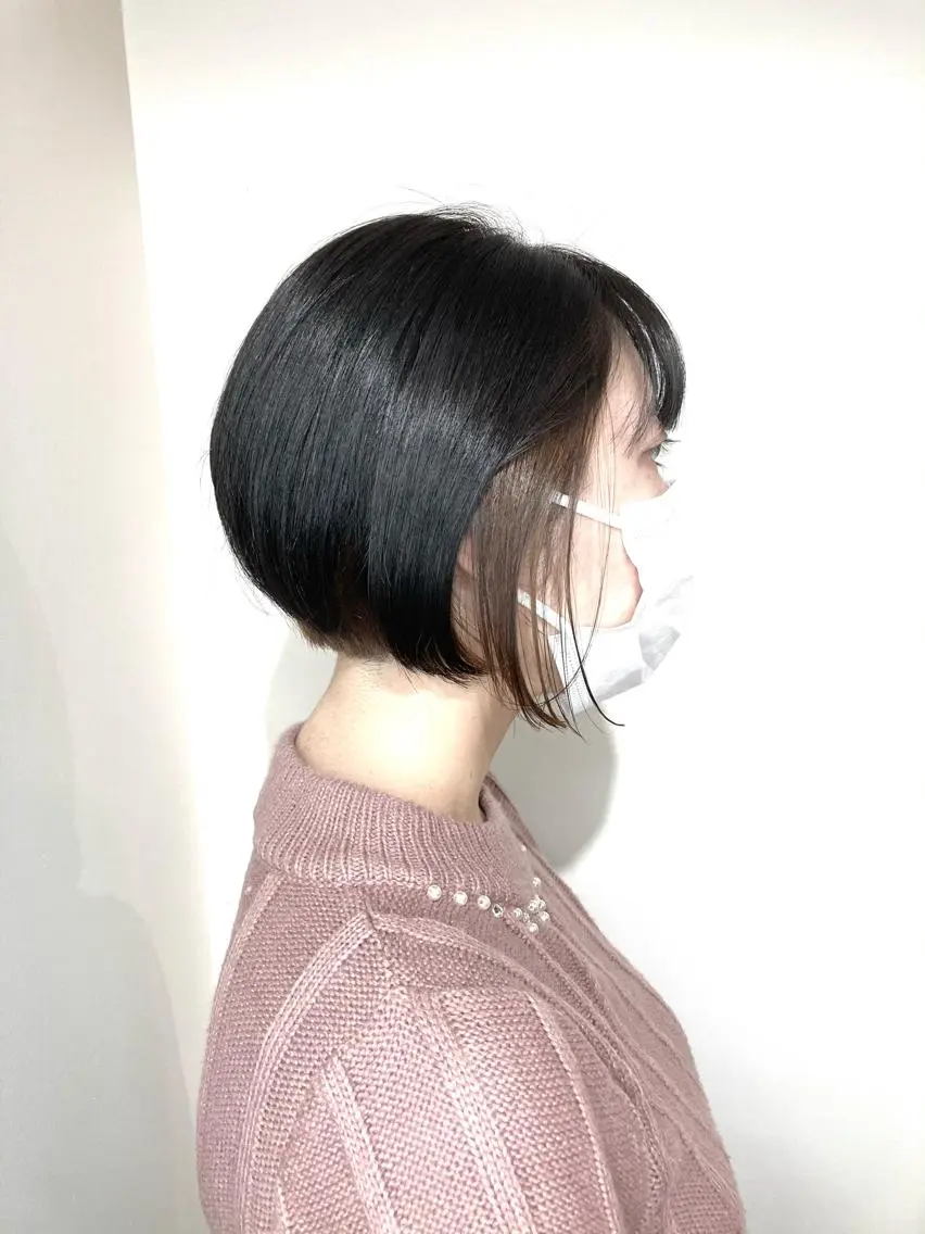 イヤリングカラー🔅　ブリーチ＋カラー（耳周りのみ）の写真