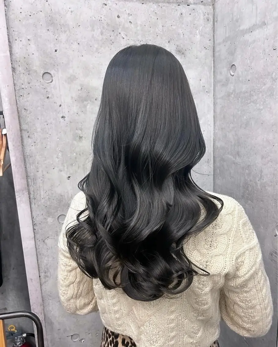 ロング カラー まとまるレイヤー カット/透明感カラーのヘアスタイル