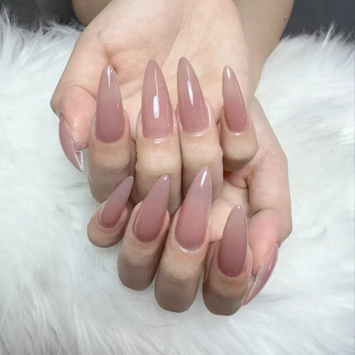 ネイル ハンドネイル 🎀nana🫧 ワンホンネイル🎀のネイルデザイン