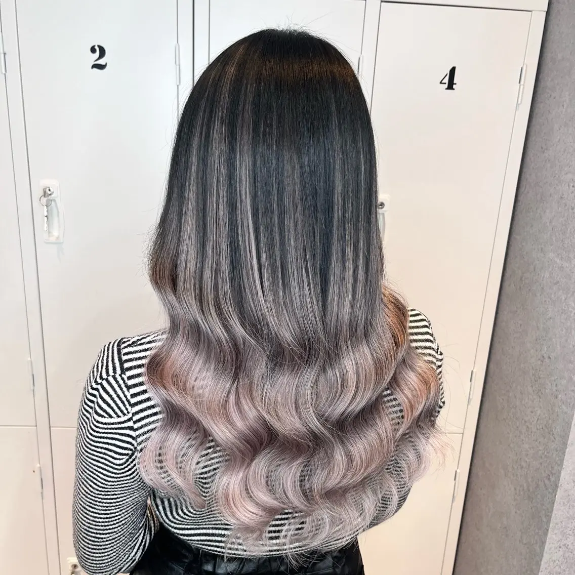 ロング カラー ヘアカラー エクステ MAKO ❤️🔥NEXTのヘアスタイル
