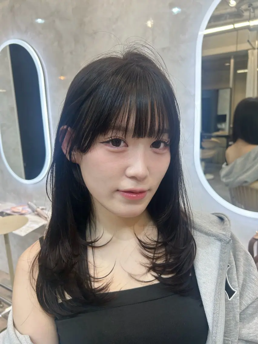 ミディアム カット SigmaLatte _momokaのヘアスタイル