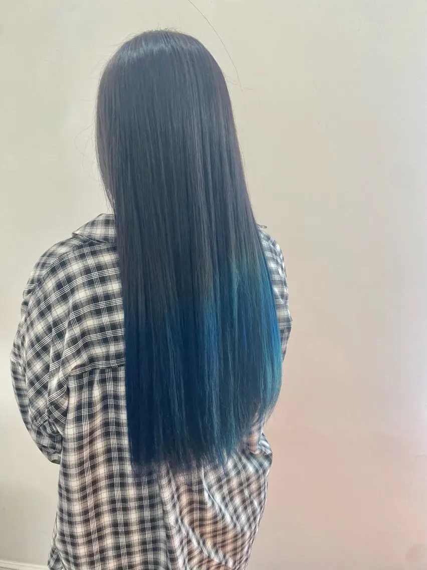 ロング カラー ブリーチ グラデーションカラー カット ヘアカラー Kazaoka Saraのヘアスタイル