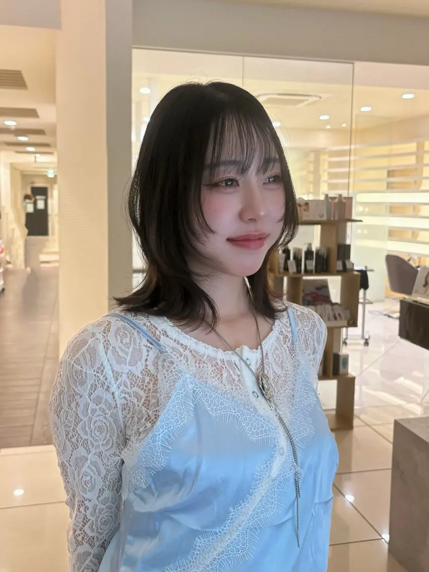 ミディアム パーマ カット 縮毛矯正 レイヤーボブ/ 縮毛矯正/チホリのヘアスタイル