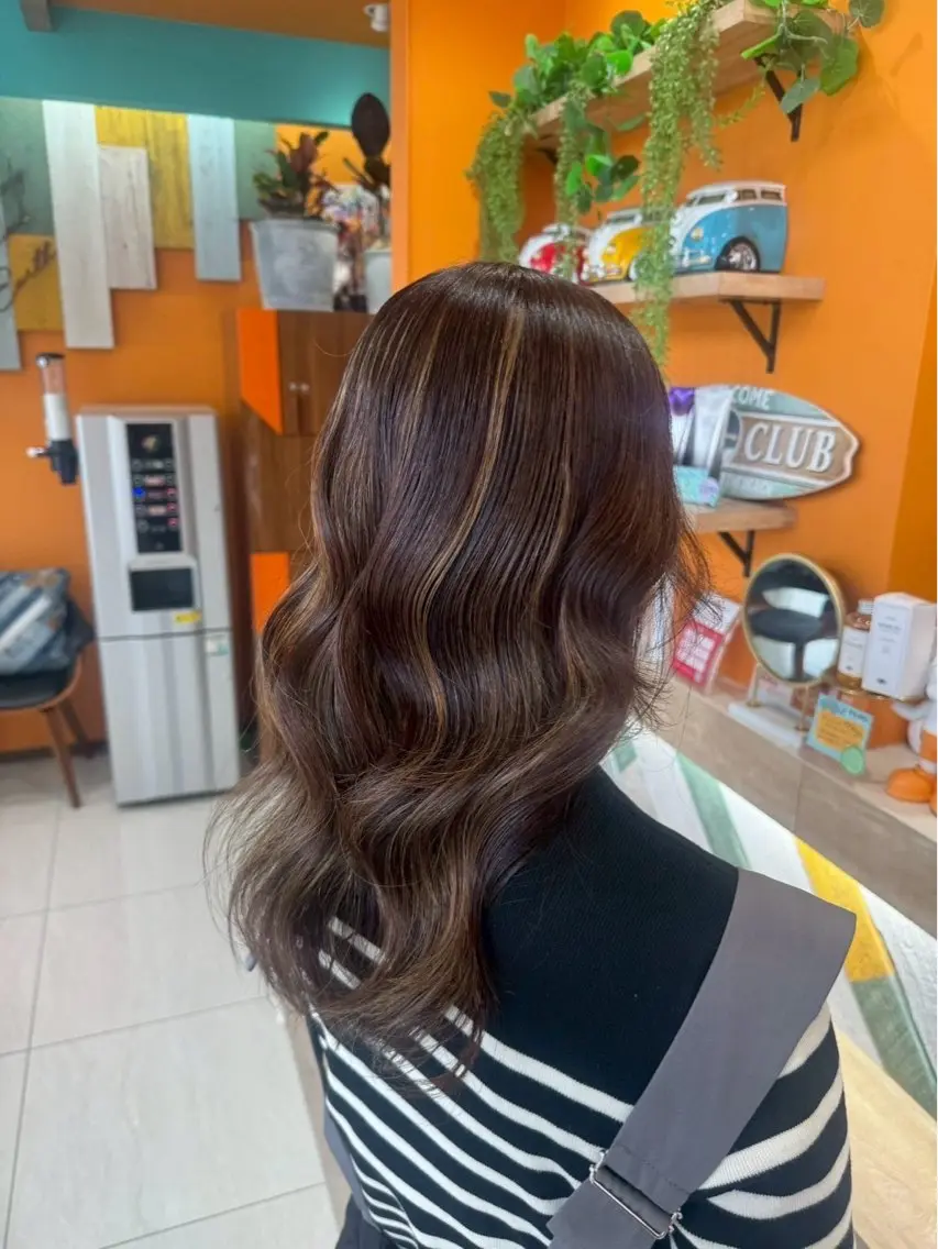 カラー ハイライトカラー カジタ ナミのヘアスタイル