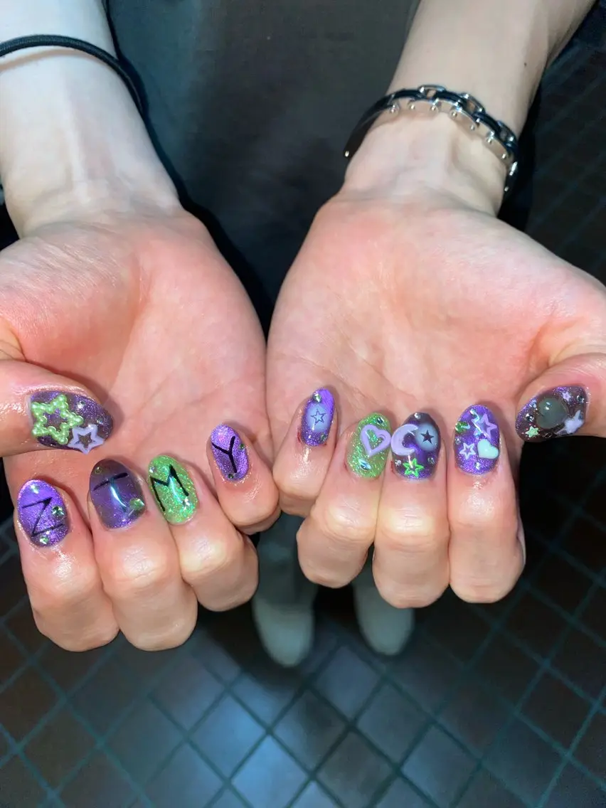 ネイル 個性派🌺推しネイル 💅💞hota🐇のネイルデザイン