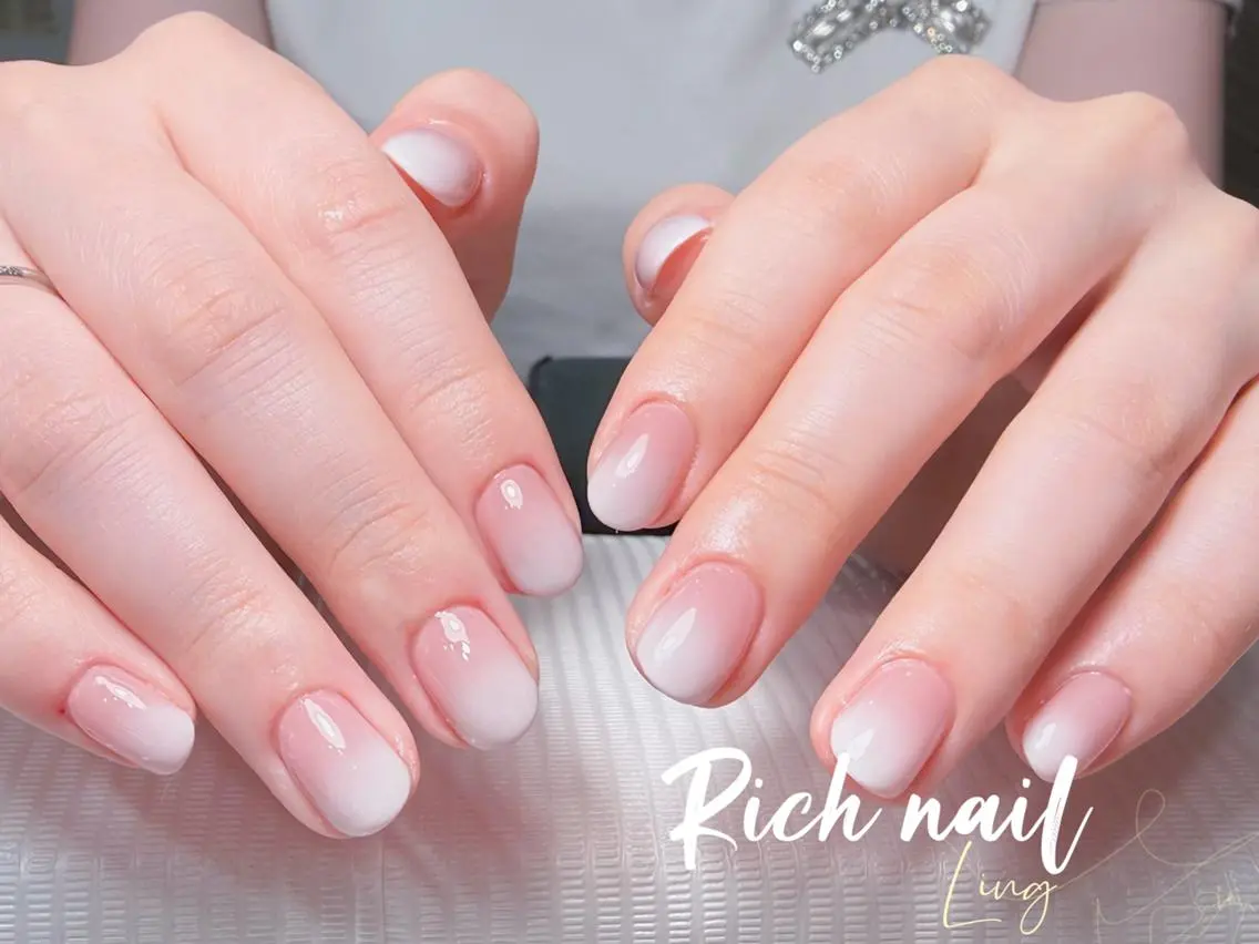 ネイル ハンドネイル ハンドケア Rich Nail 🤲🏻梨央のネイルデザイン