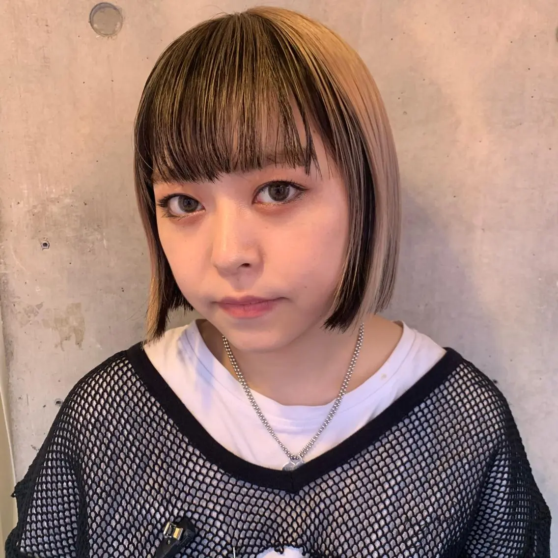 ショート カラー デザインカラー ボブ カット ヘアカラー ウルフ、レイヤー 、メンズカットSHOのヘアスタイル