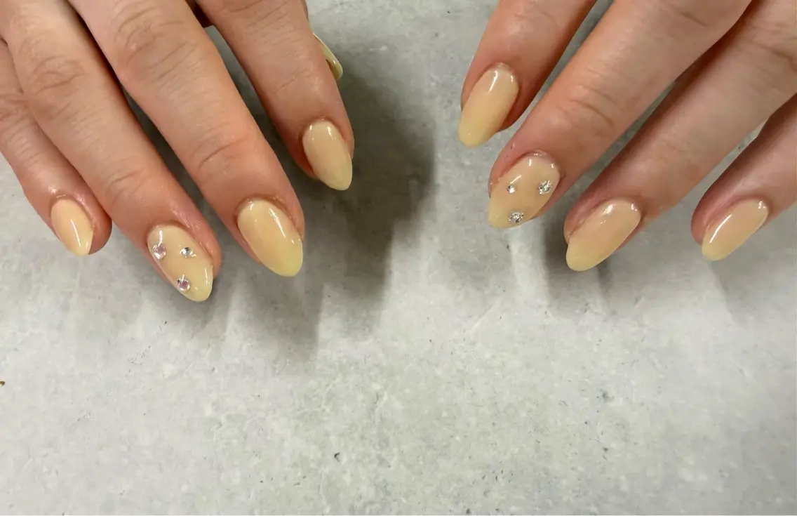 ネイル Dyna  moon 陽菜のネイルデザイン