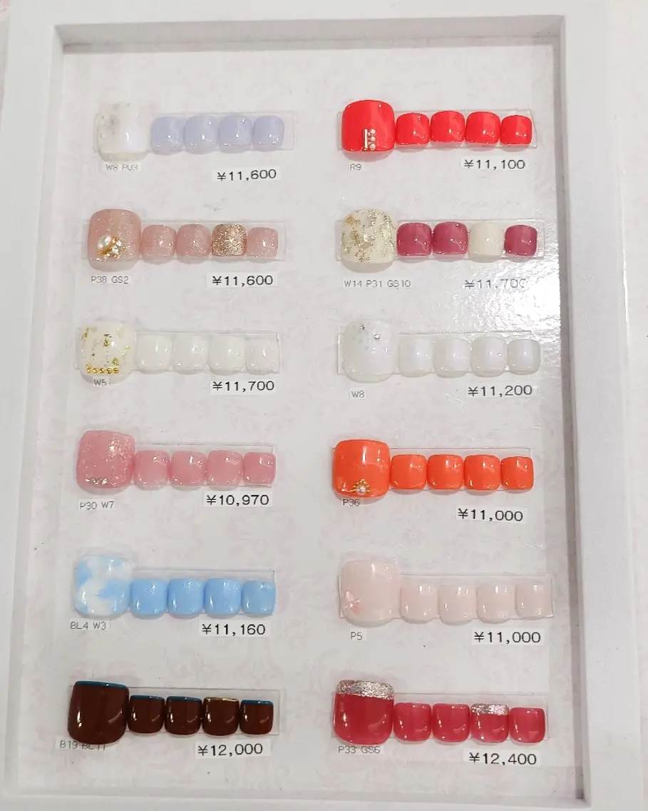 ネイル LUCULIA  西本のネイルデザイン