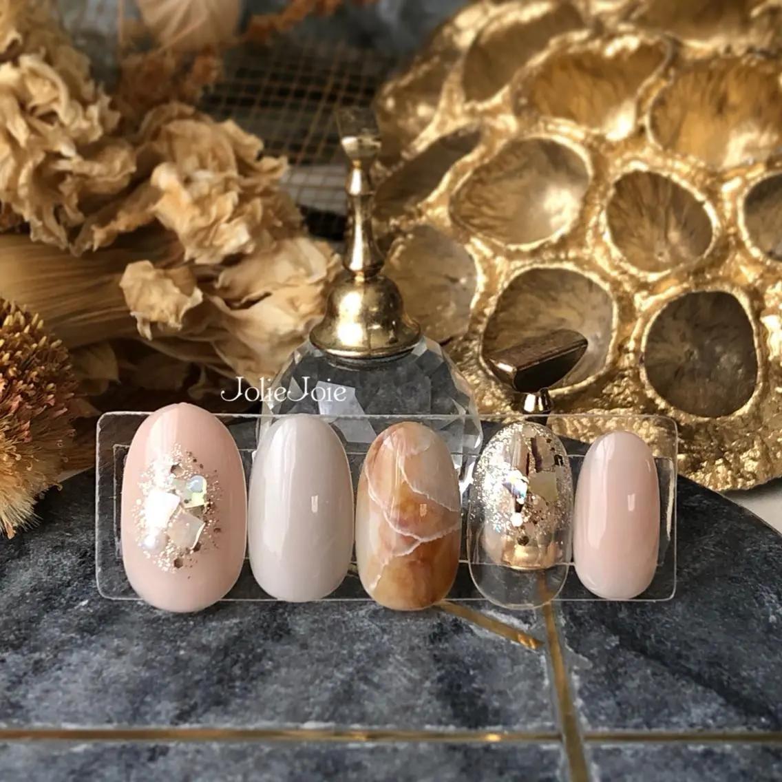 ネイル アートネイル ジェルネイル ニュアンスネイル ピンク ピンクベージュ Jolie Joieの眉毛・アイブロウイメージ