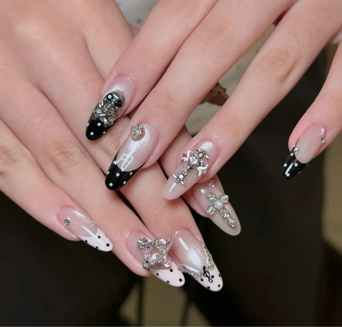 ネイル ハンドネイル Pure&Rich Nailのネイルデザイン
