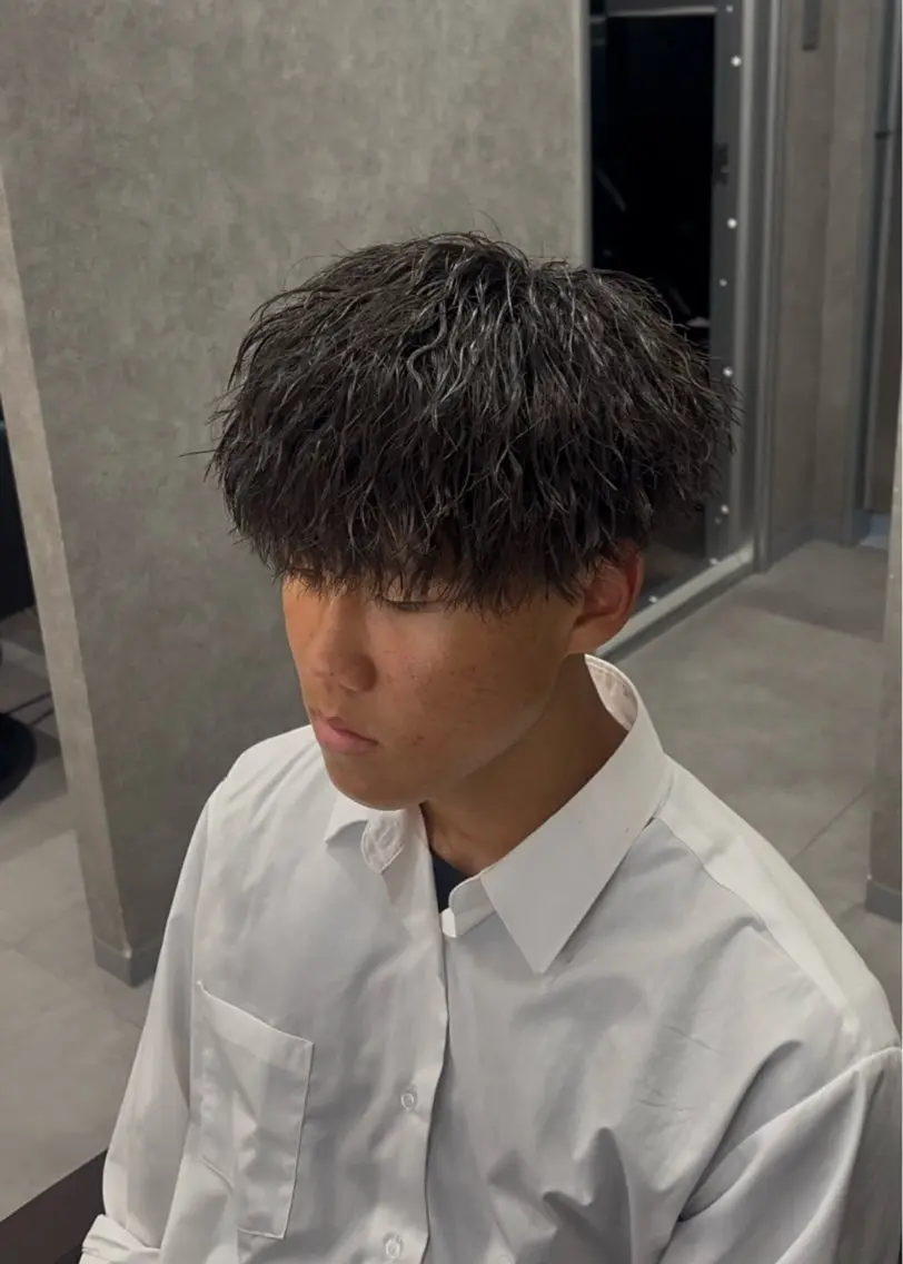 メンズ 札幌海外風メンズヘア KAZUのヘアスタイル