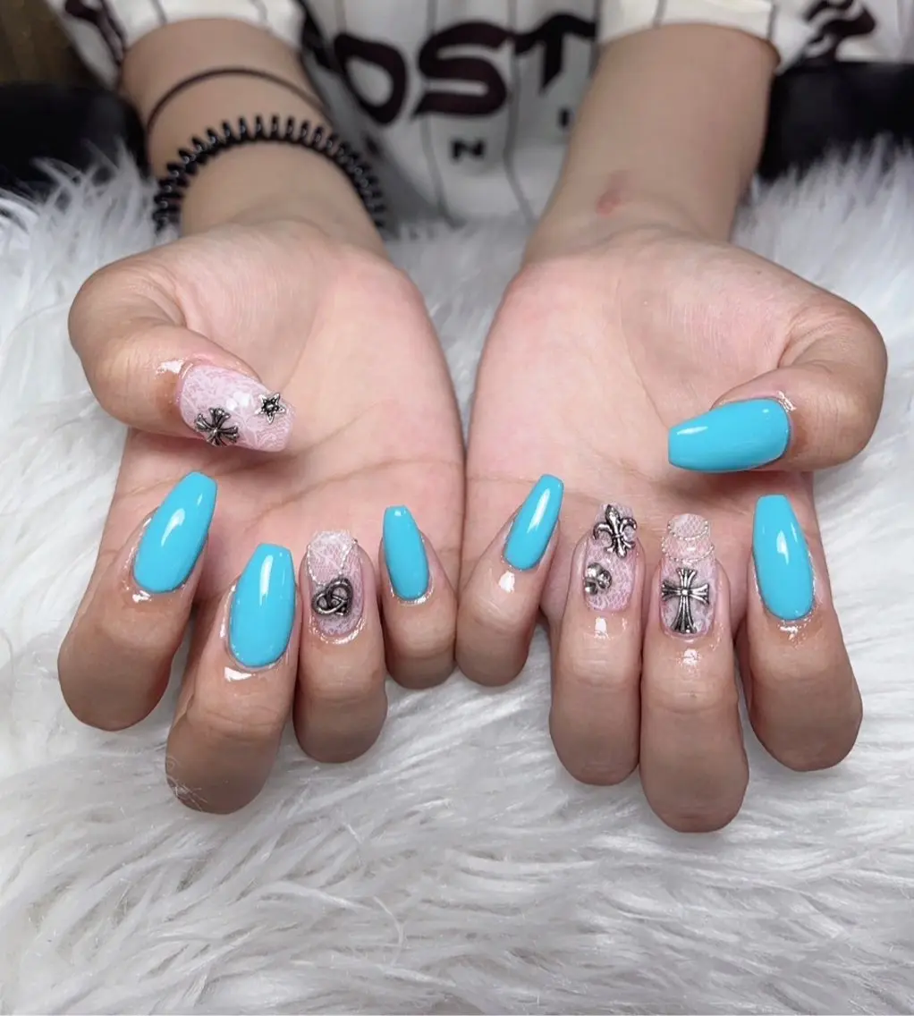 ネイル アートネイル 長さ出し フレンチネイル グラデーション キラキラネイル ハンドネイル Yuki Nailのネイルデザイン