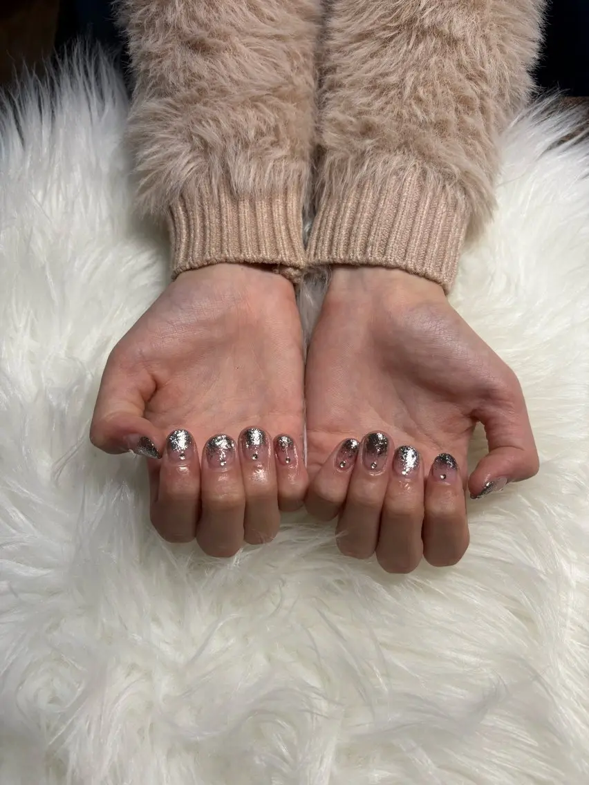 ネイル グラデーション ラメ(グリッター) ラメグラデーション ハンドネイル IROHA NAIL Rinonのネイルデザイン