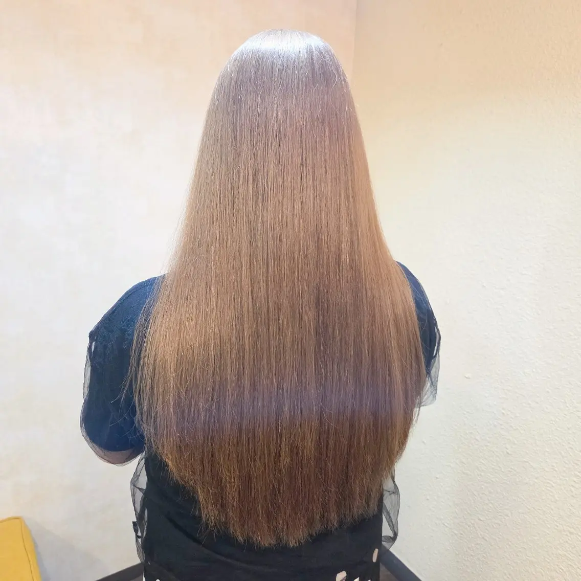 ロング カラー ベージュカラー ブリーチ ブリーチなしカラー カット ヘアカラー トリートメント 田井中 悠紀のヘアスタイル