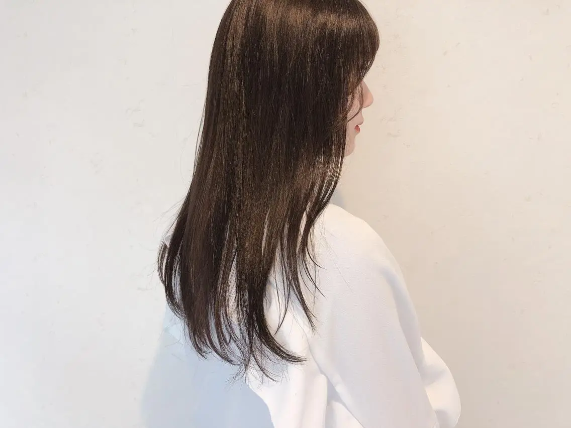 ロング カラー 伊藤 さやかのヘアスタイル